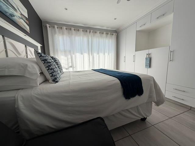 5 Bedroom Property for Sale in Reebok Western Cape